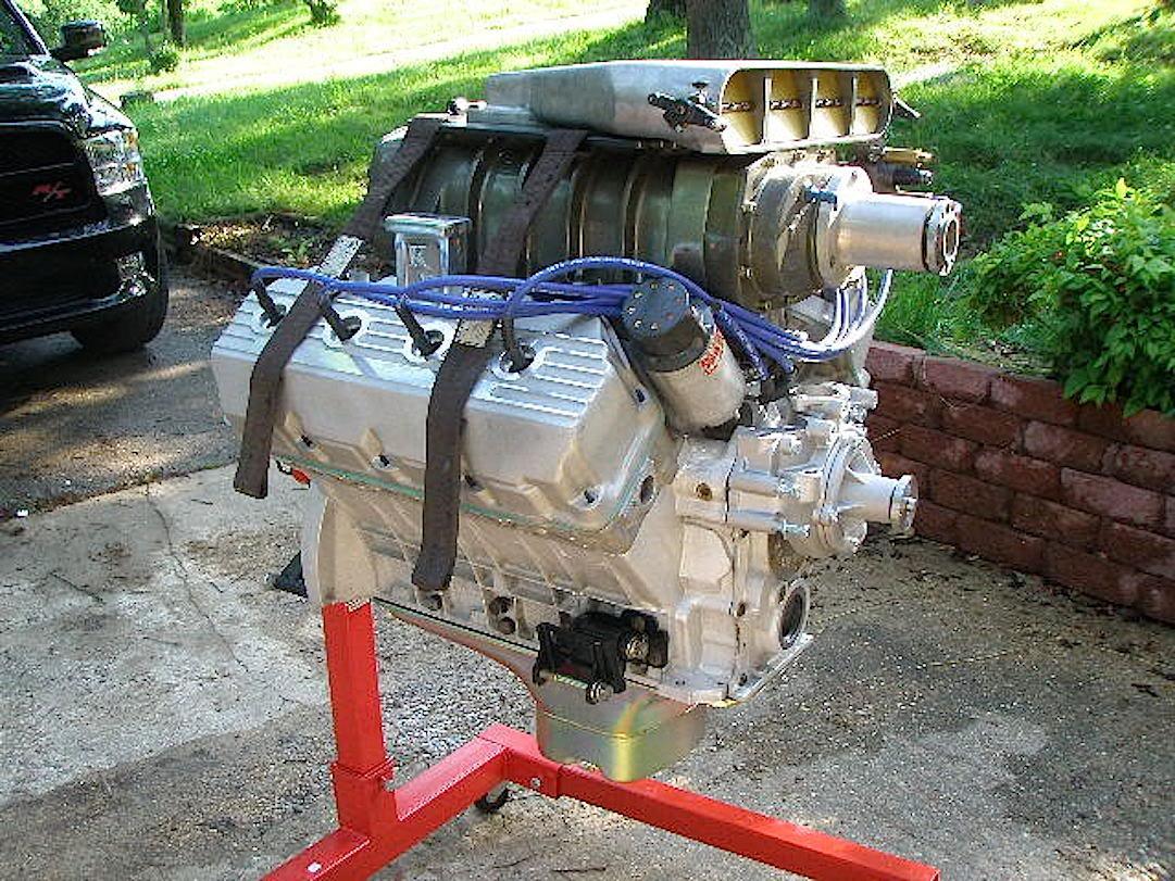 Looking to replicate a late 60ties Keith Black Engineering 426 Hemi race en...