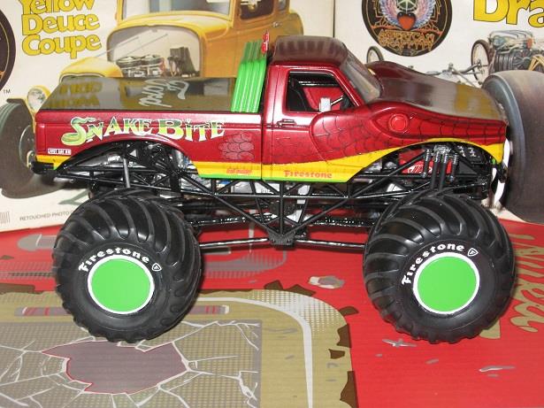 snakebite rc truck