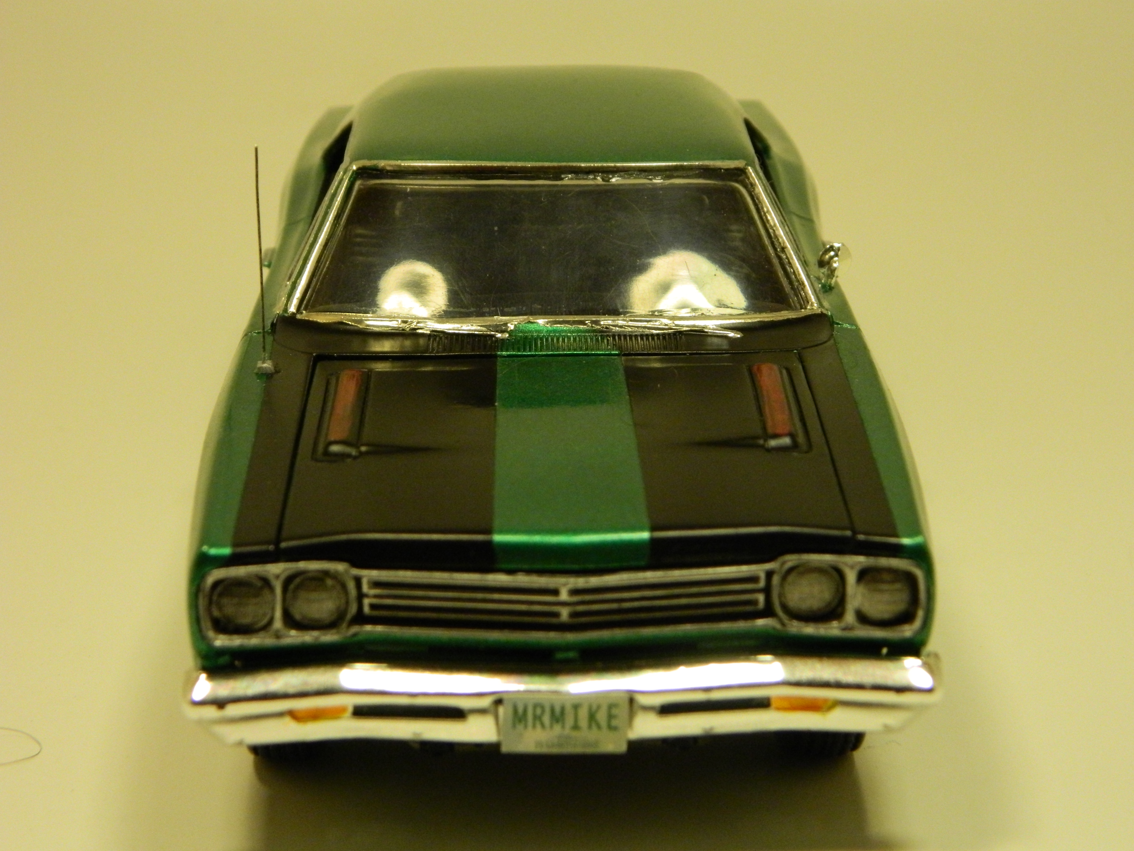 1969 plymouth roadrunner diecast model