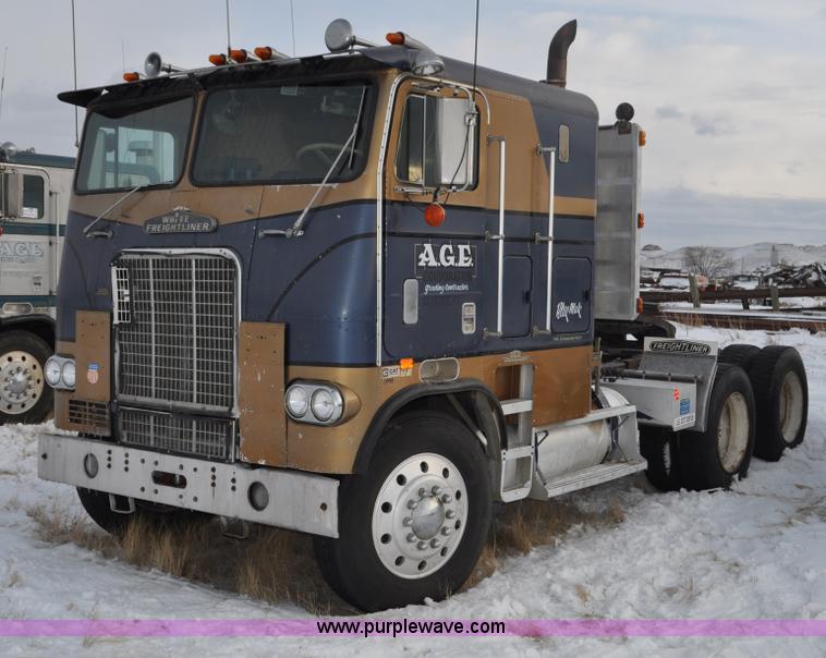 Some White Freightliner Freightliner Cabover Pictures 1 1