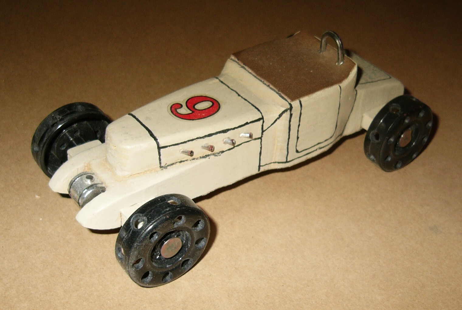 pinewood derby car wood