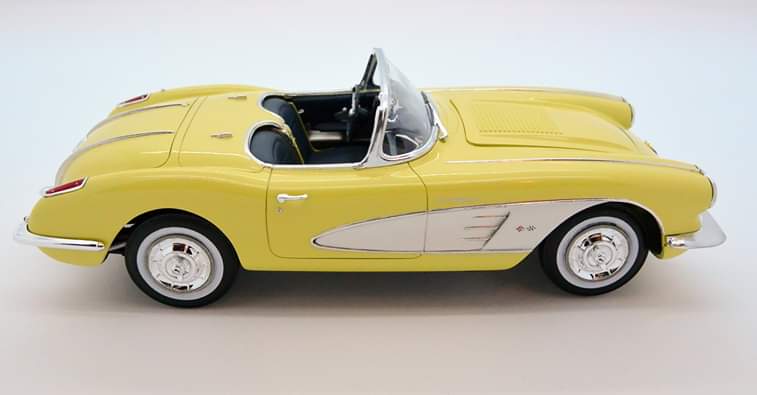 1958 corvette model car