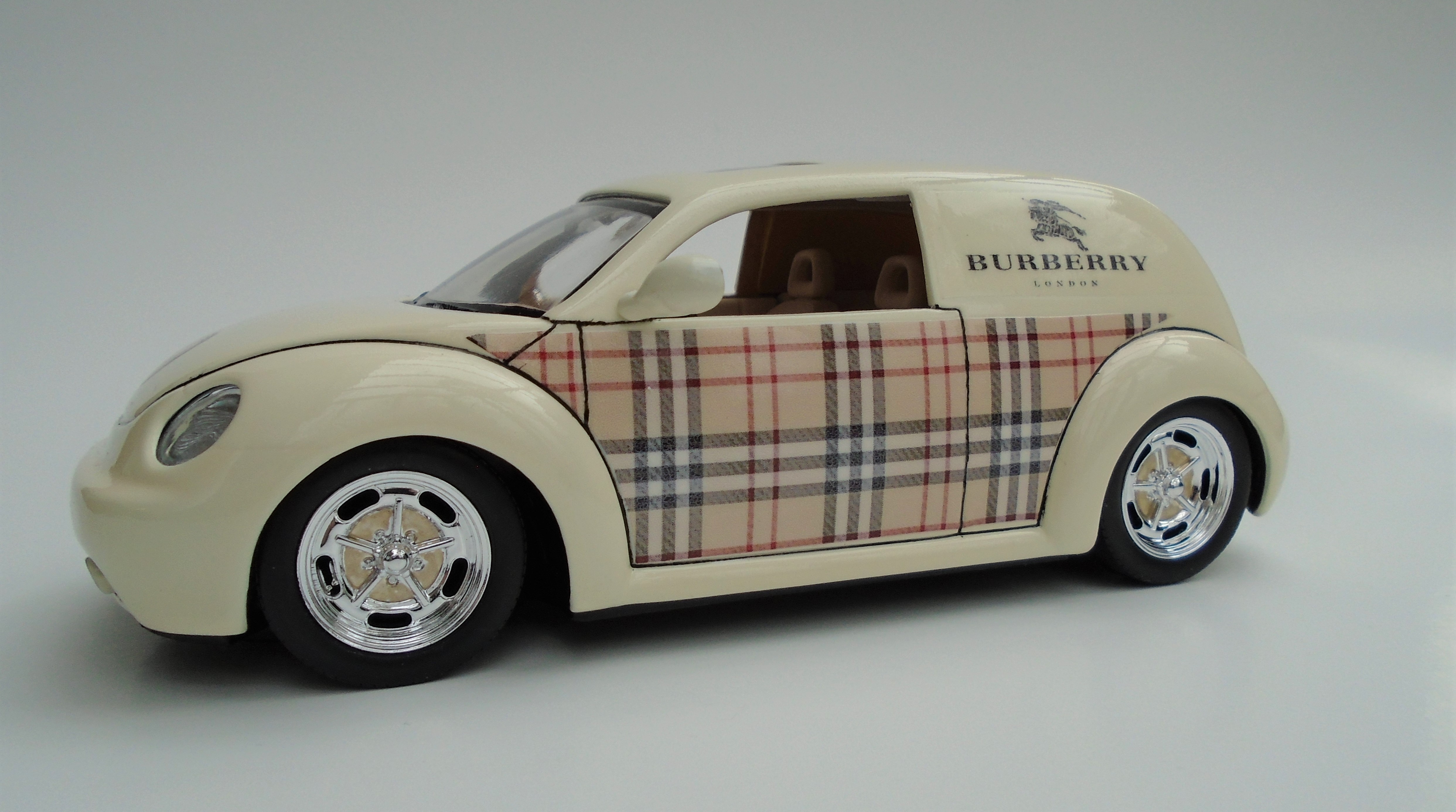 BugBerry: VW NewBeetle luxury delivery 