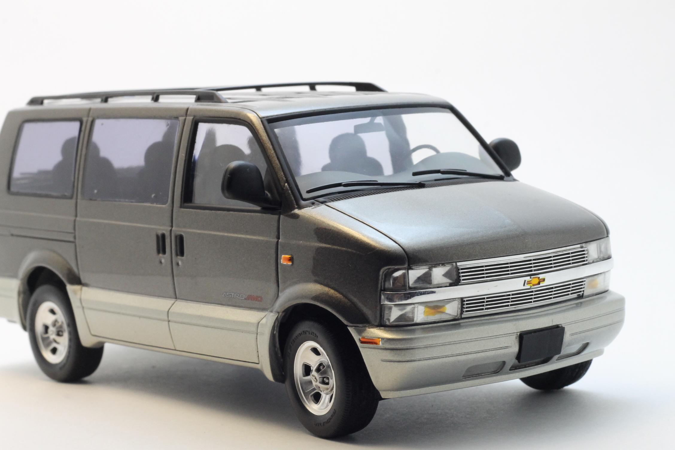 Chevrolet Astro Van fujimi 1 24 Model Trucks Pickups Vans SUVs 