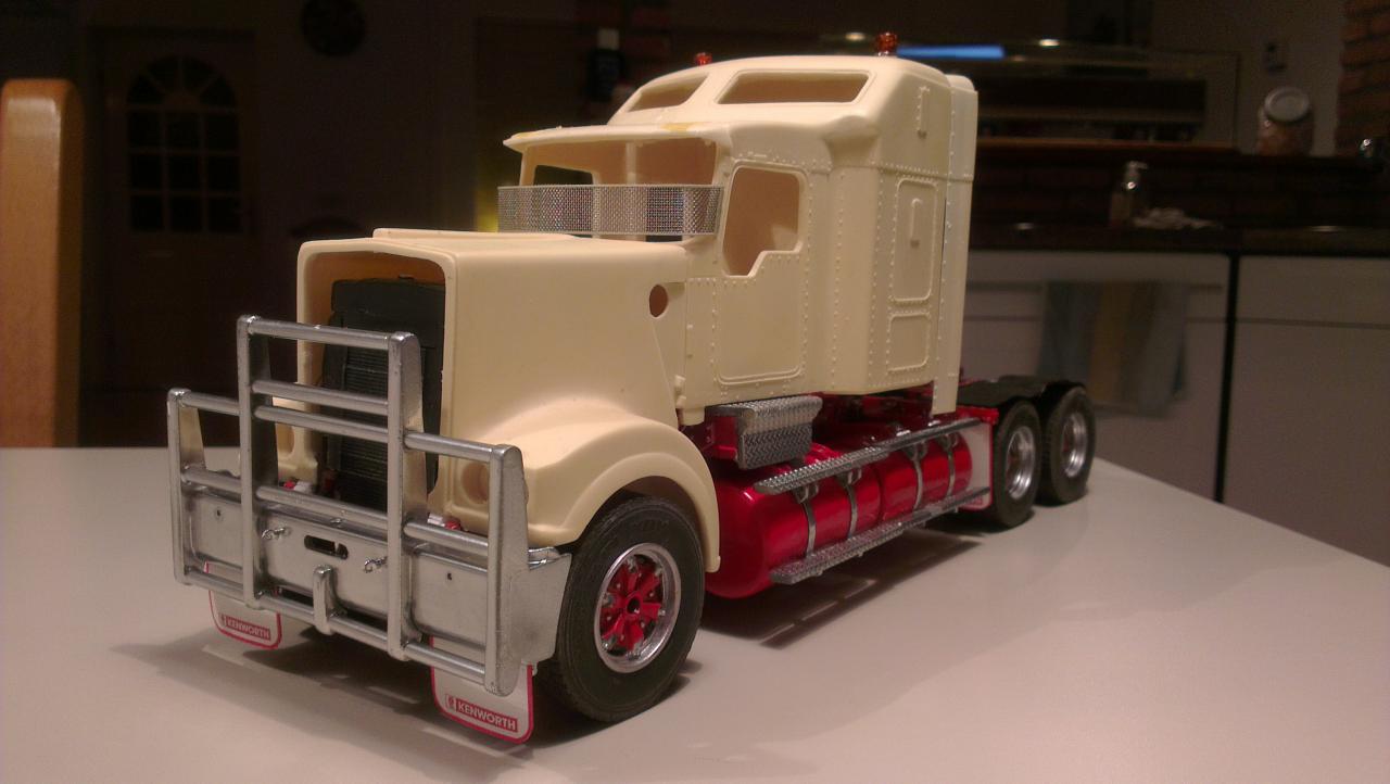 Kenworth t909