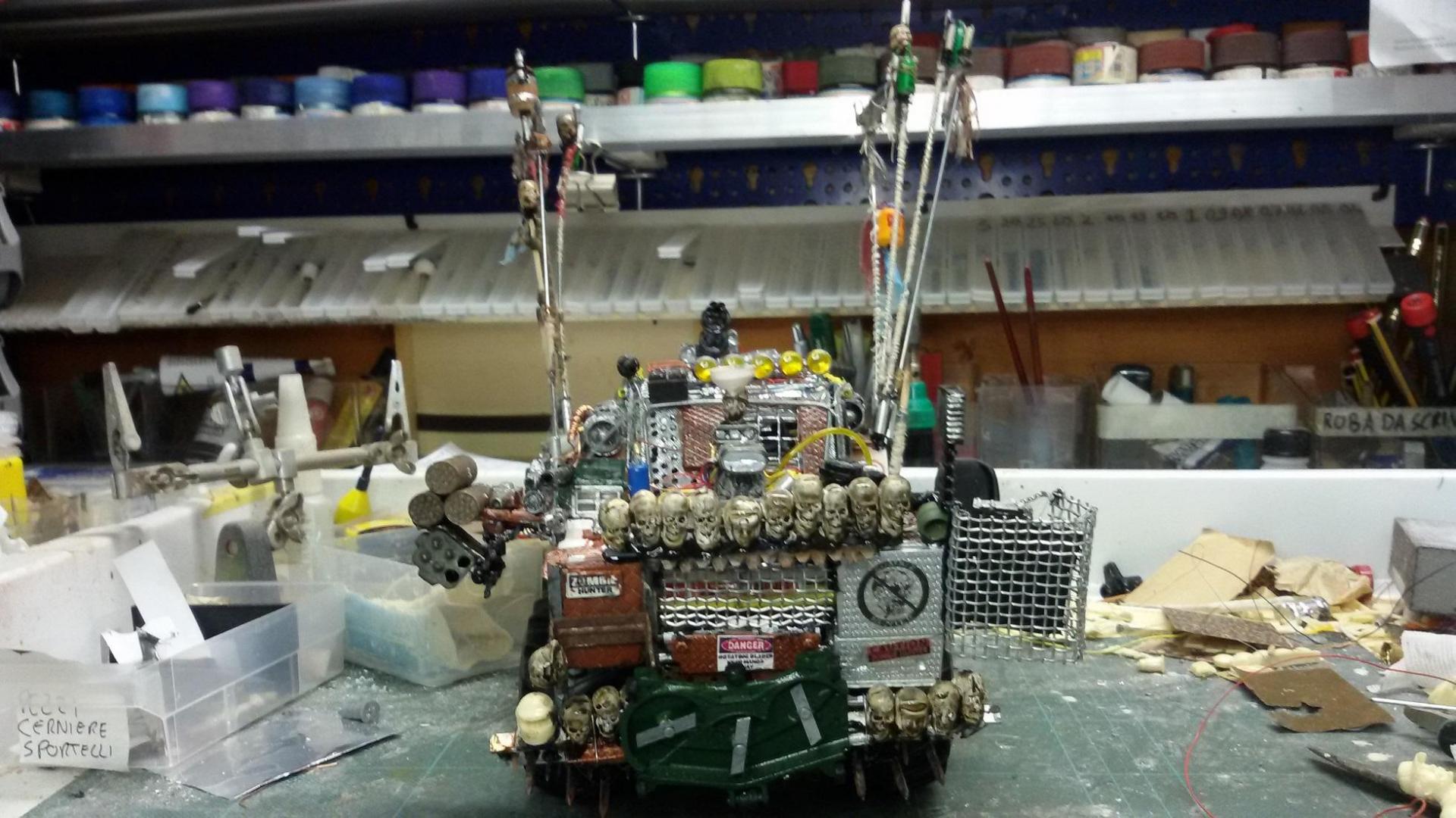 POST APOCAL AMERICAN FERRARI 123456.jpg