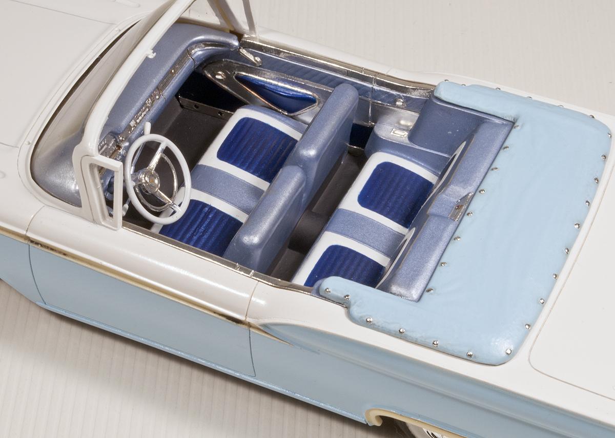 SunlinerInter2.thumb.jpg.f0a05500c0f37c9