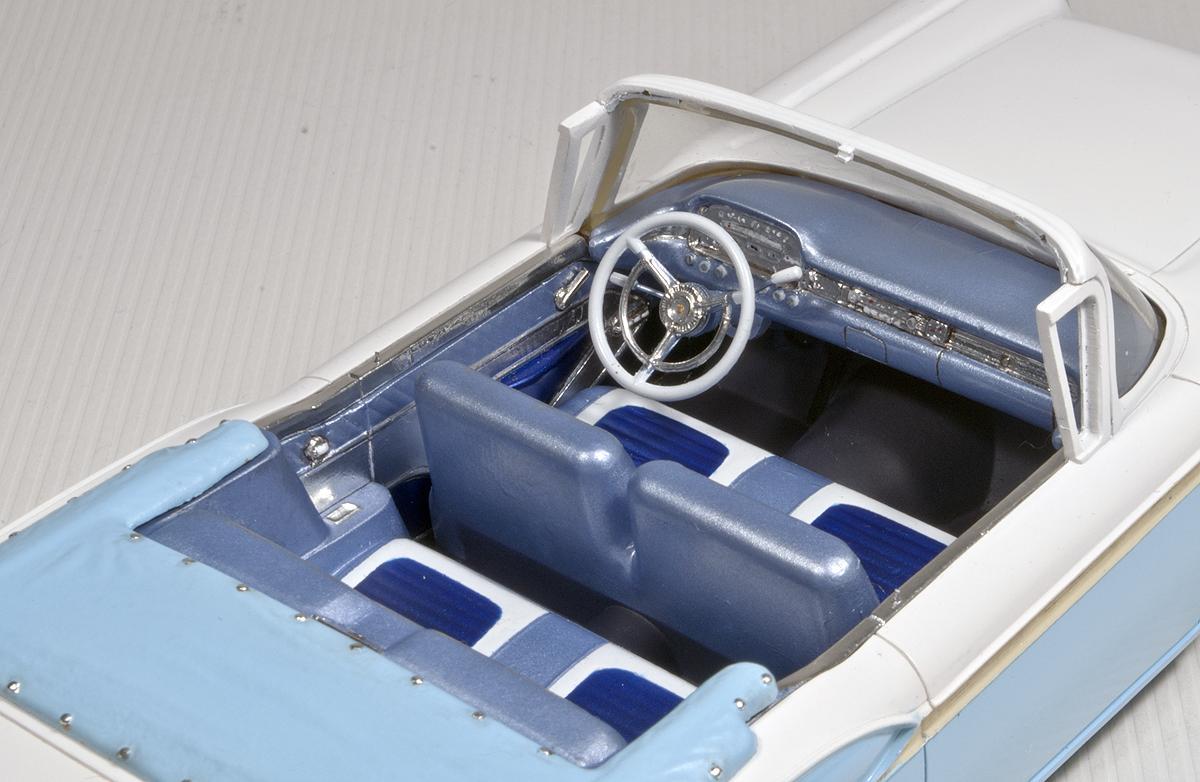 SunlinerInter4.thumb.jpg.7a47b8da80ffbb2