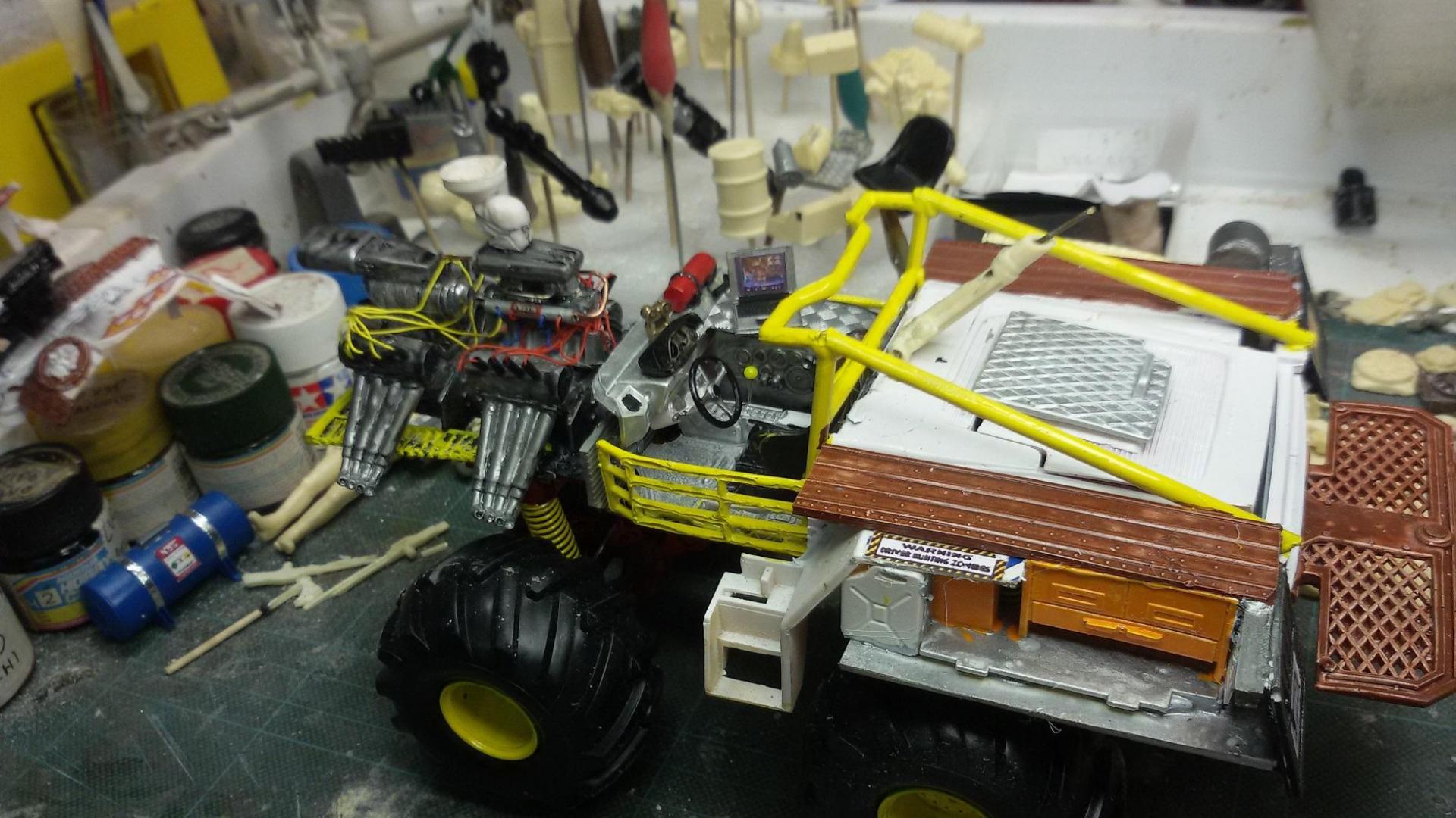 apocal ferrari 1.jpg