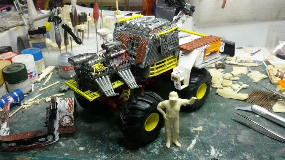 apocal ferrari 2.jpg