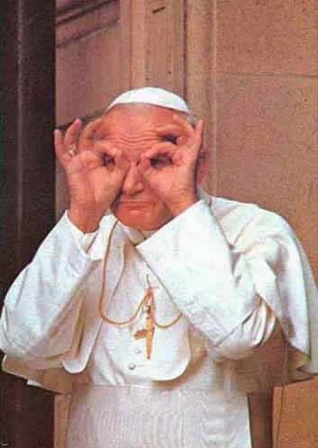 PopeJohnPaulEyes.thumb.jpg.dfad4be0b0ffd