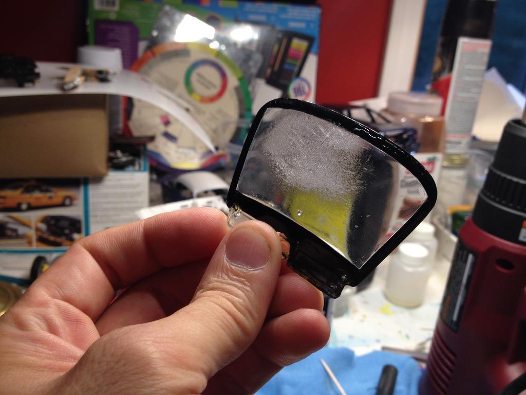 crazed_glass.thumb.jpg.d45e08dbf5c20485e