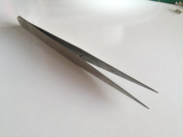 tweezers.jpg