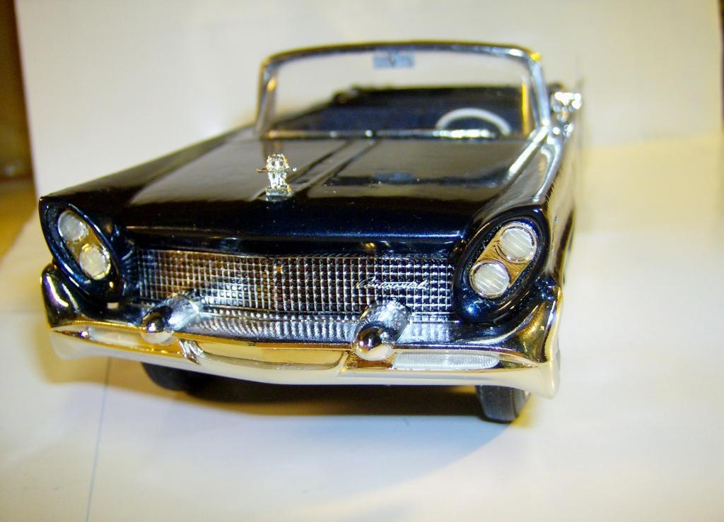 1958 LINCOLN CONTINENTAL CONVERTIBLE MODEL 1 (1024x739).jpg