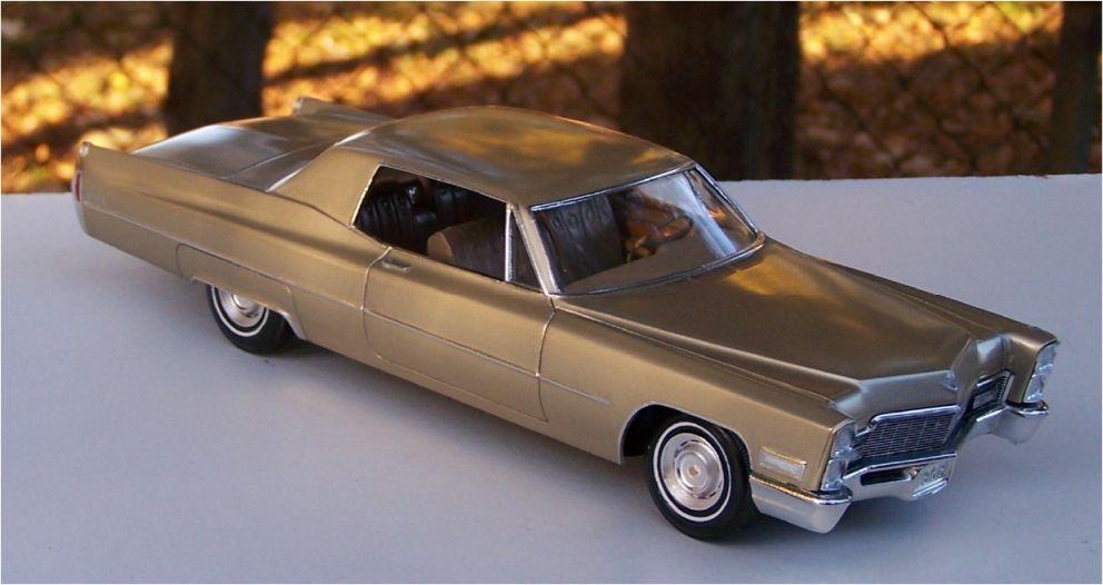Jo-Han 1968 Cadillac Coupe de Ville8.jpg