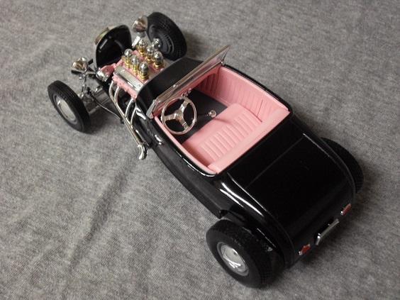 roadster_003.thumb.JPG.3ebf4b5942e098b70