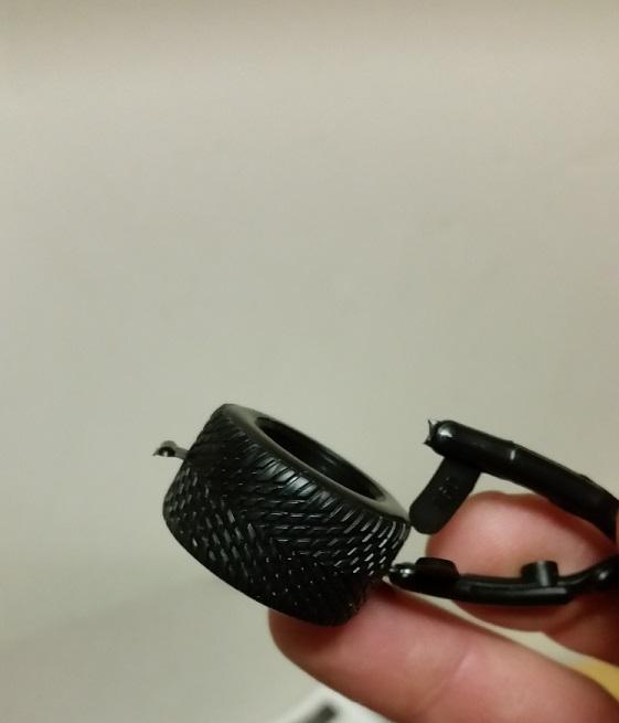 tires1.thumb.jpg.e7c30d4af664f1dbf375cff