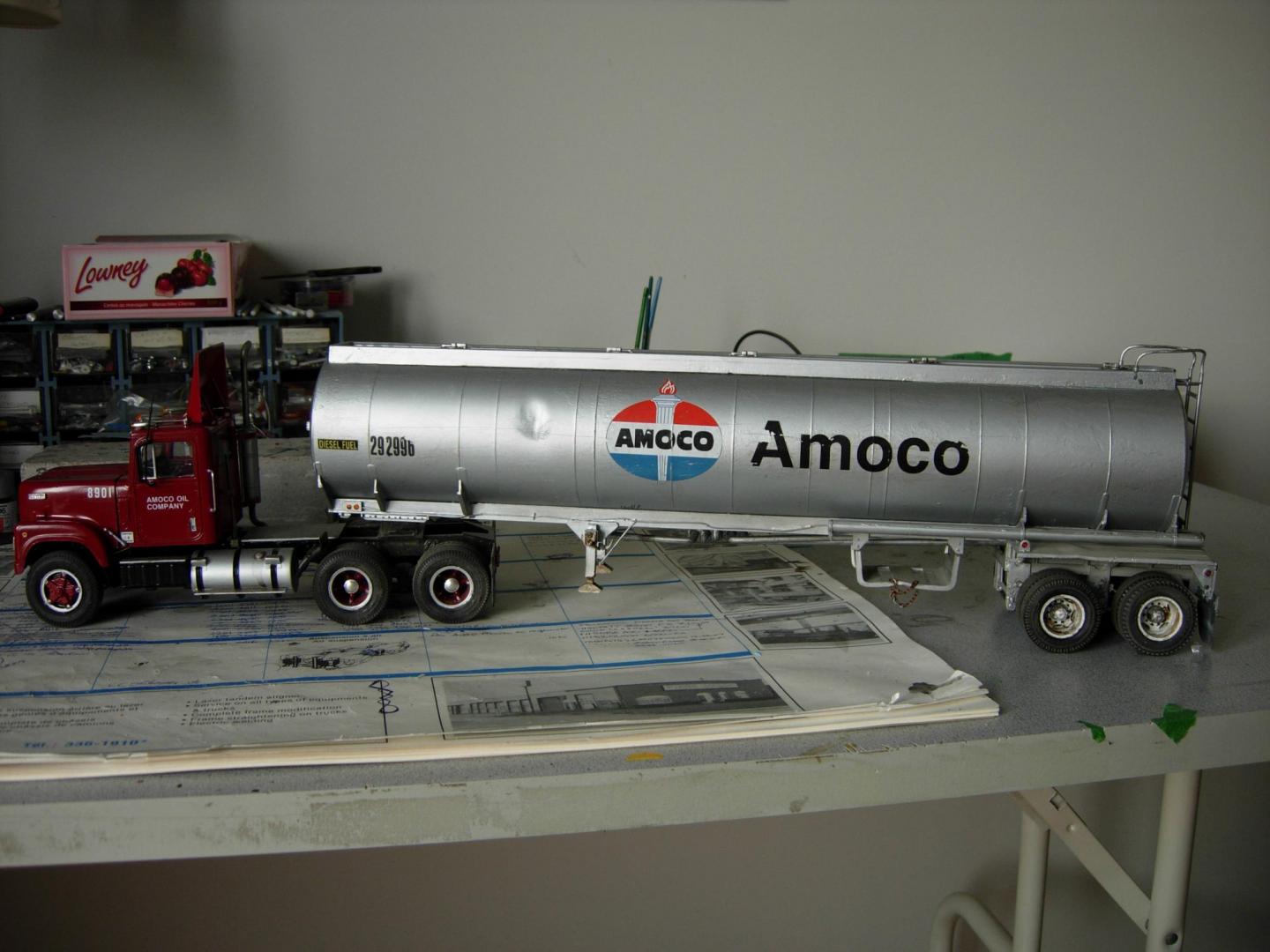 amoco junker trailer 01.jpg