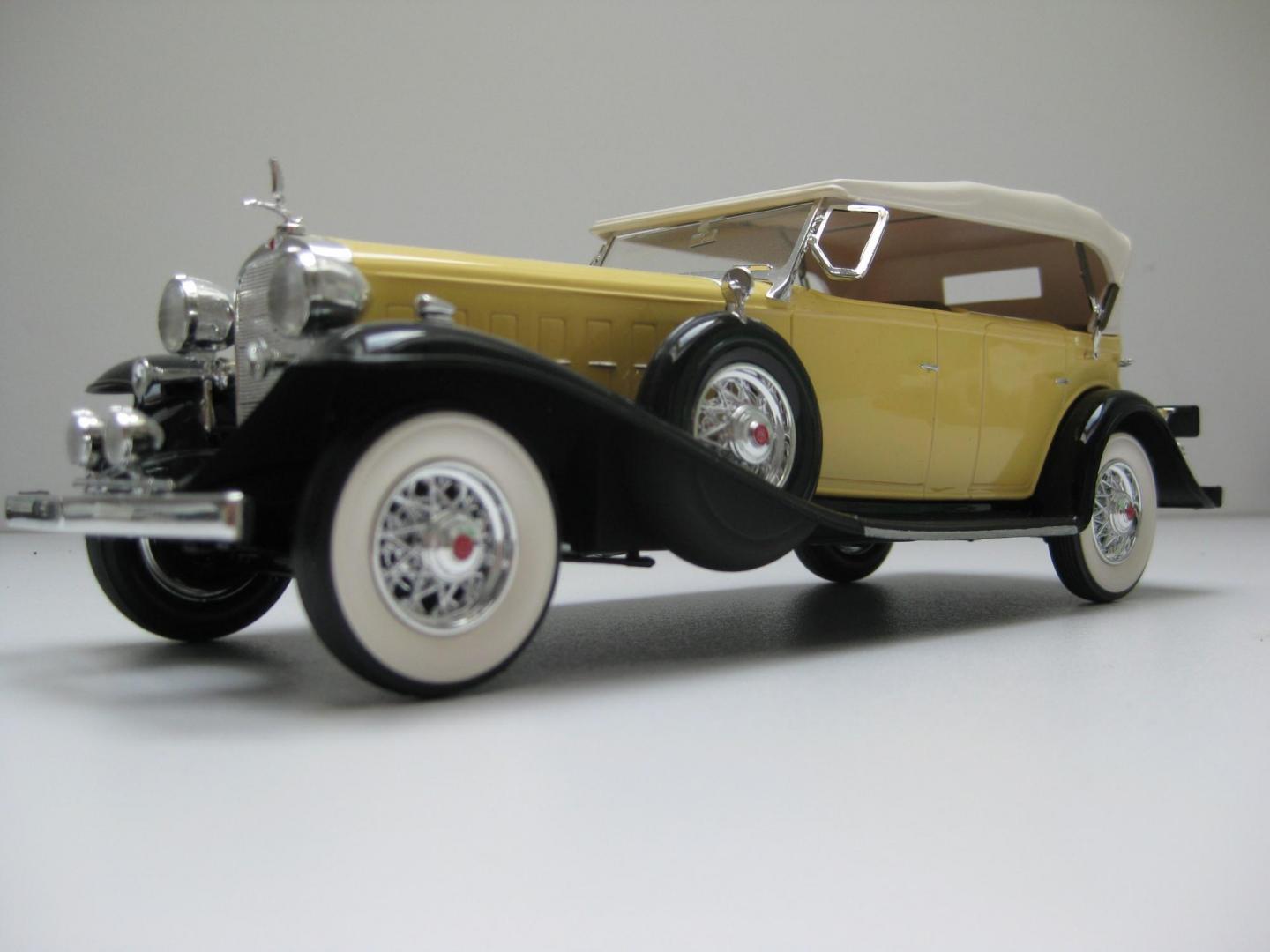 1932 Cadillac 452B.jpg