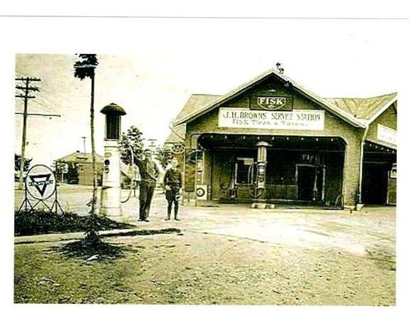 JH Brown's service station - Marland dealer Manchester Virginia 1920.jpg