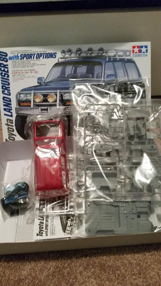 Tamiya Land Cruiser 80.jpg