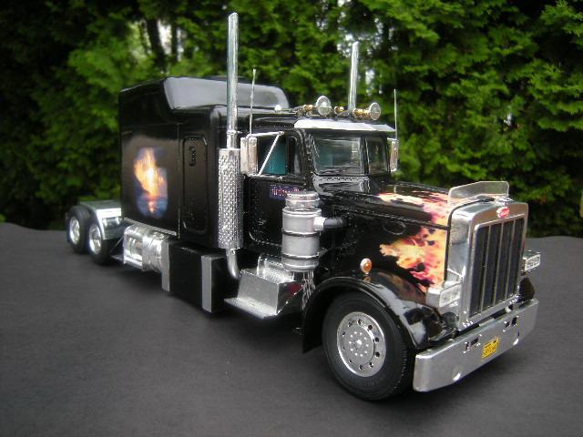 Trucks_033.thumb.jpg.b7cc9245ec2fd022708