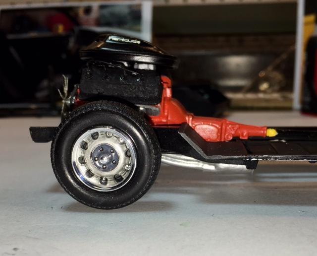 Headers_peeking_under_chassis.thumb.jpg.