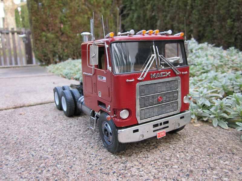 comp_1.thumb.jpg.b7e76eefb15f11548a36deb