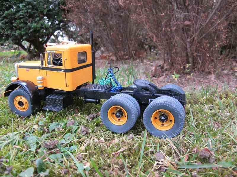 comp_peterbilt_351_16.thumb.jpg.457daa8f