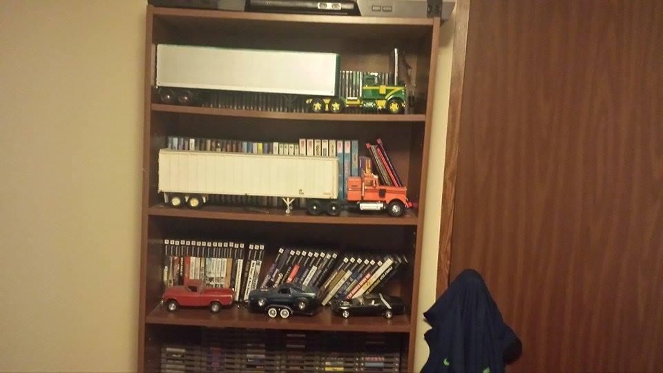 orange_truck.thumb.jpg.c933466c74e4882bd