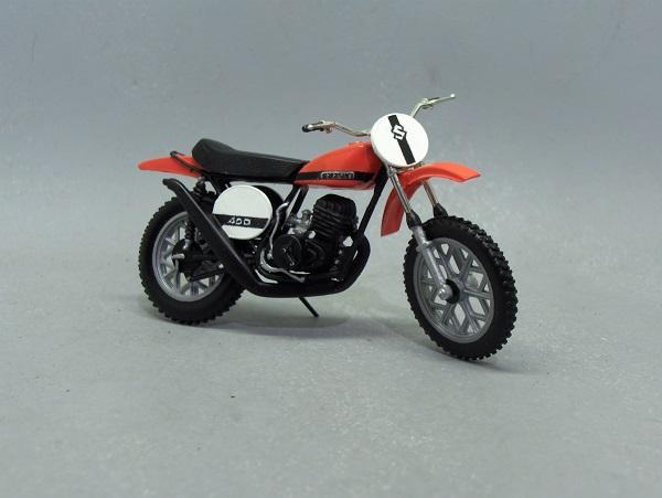 MPC 1971 Suzuki TM400  Cyclone.JPG