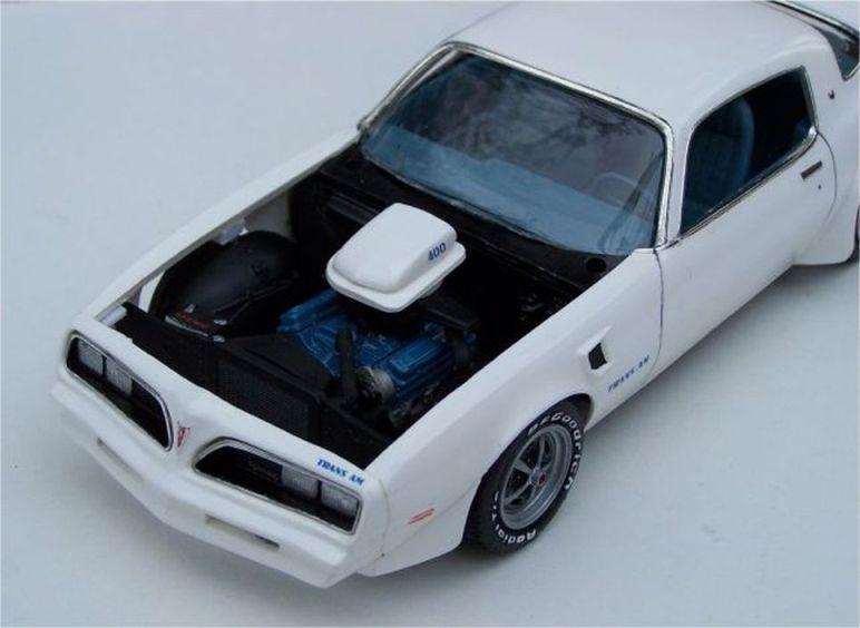 MPC_1977_Pontiac_Firebird_Trans_Am8.thum