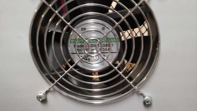 spray booth smaller 3.jpg