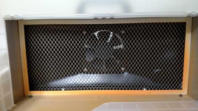 spray booth smaller 4.jpg