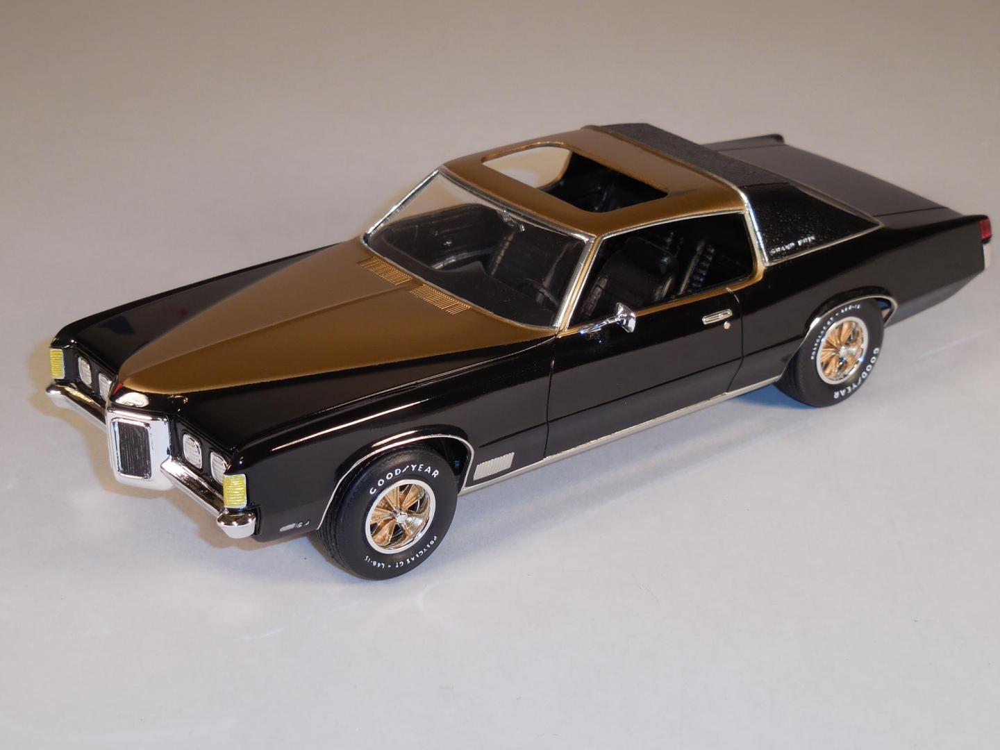 70 Grand Prix Hurst SSJ a.JPG