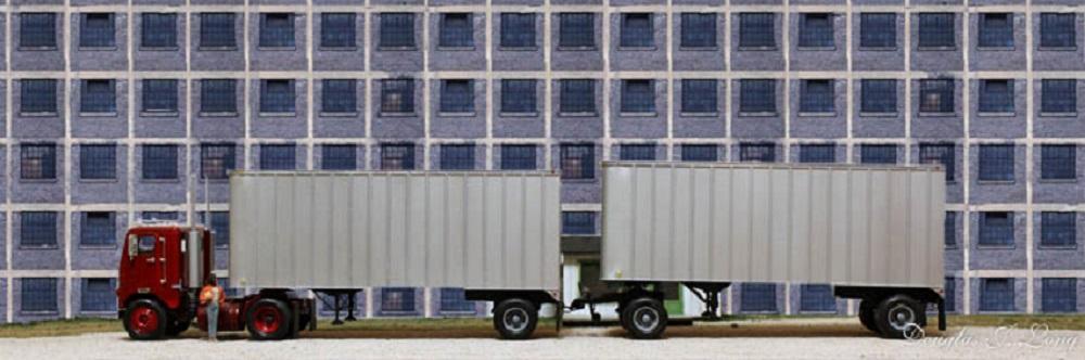 White Freightline single drive and van doubles-1.jpg