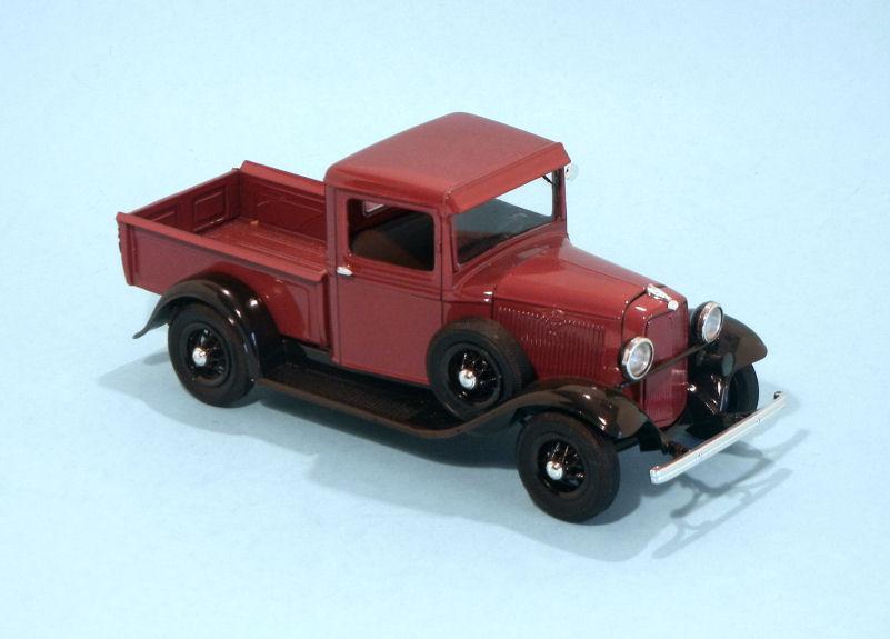 1934 Ford Pickup  red (1).JPG