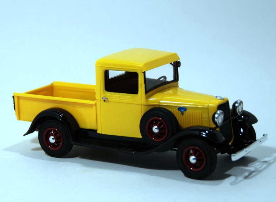 1934 Ford Pickup  yellow (5).jpg