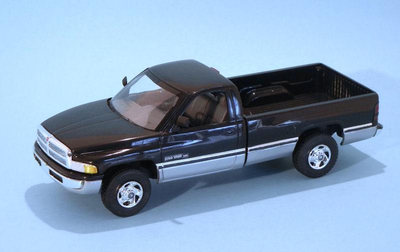 1994 Ram 2500 black (1).JPG