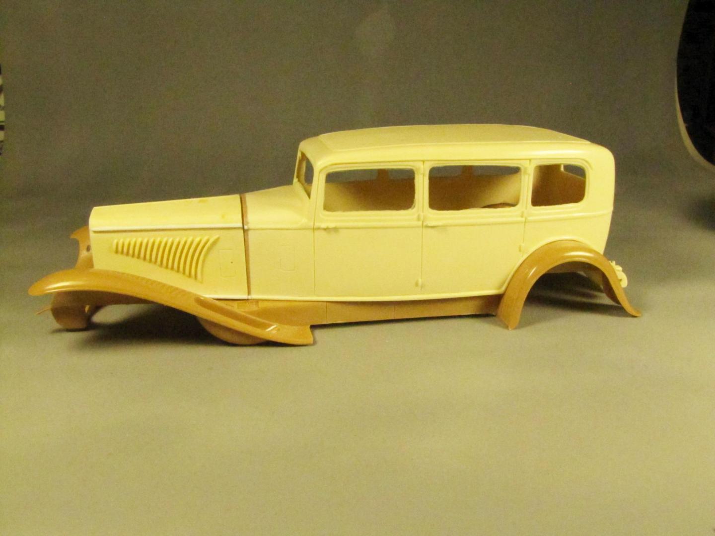 Duesenberg Berline Model2.jpg