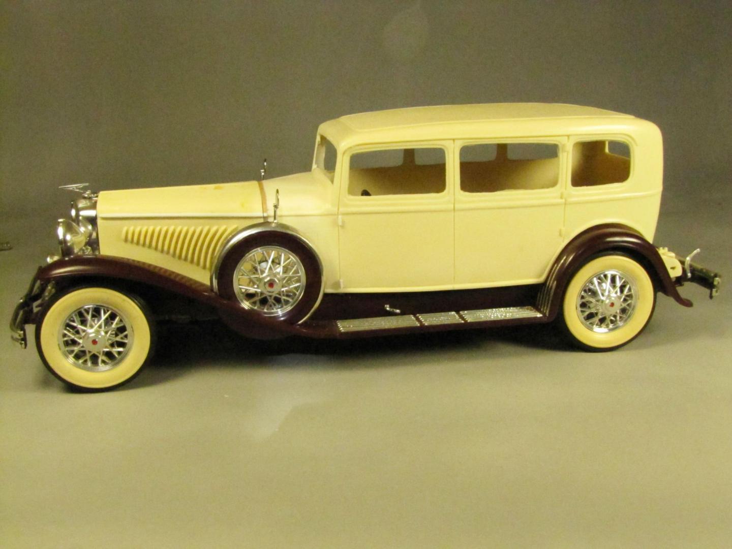 Duesenberg Berline Model4.jpg