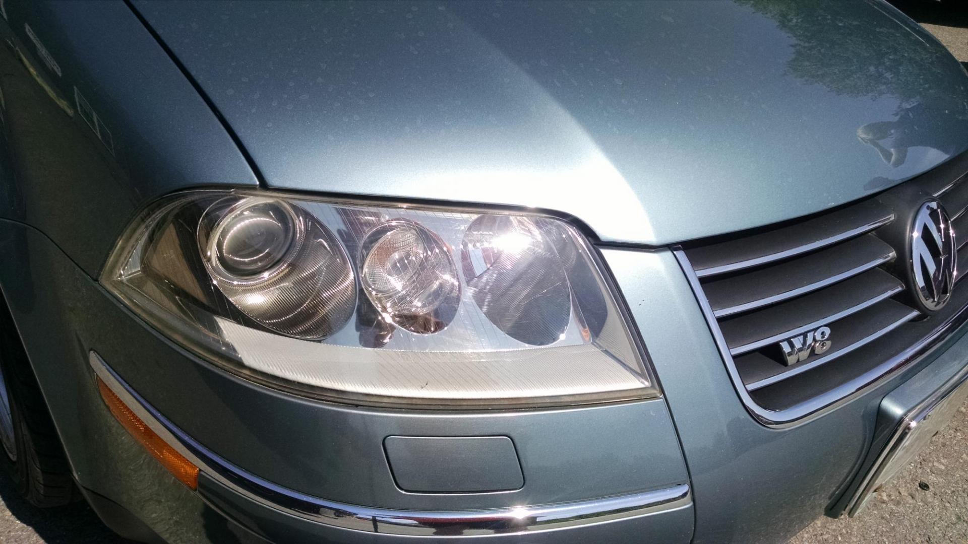 VW 2004 PASSAT W8-NEW PAINT [01].jpg