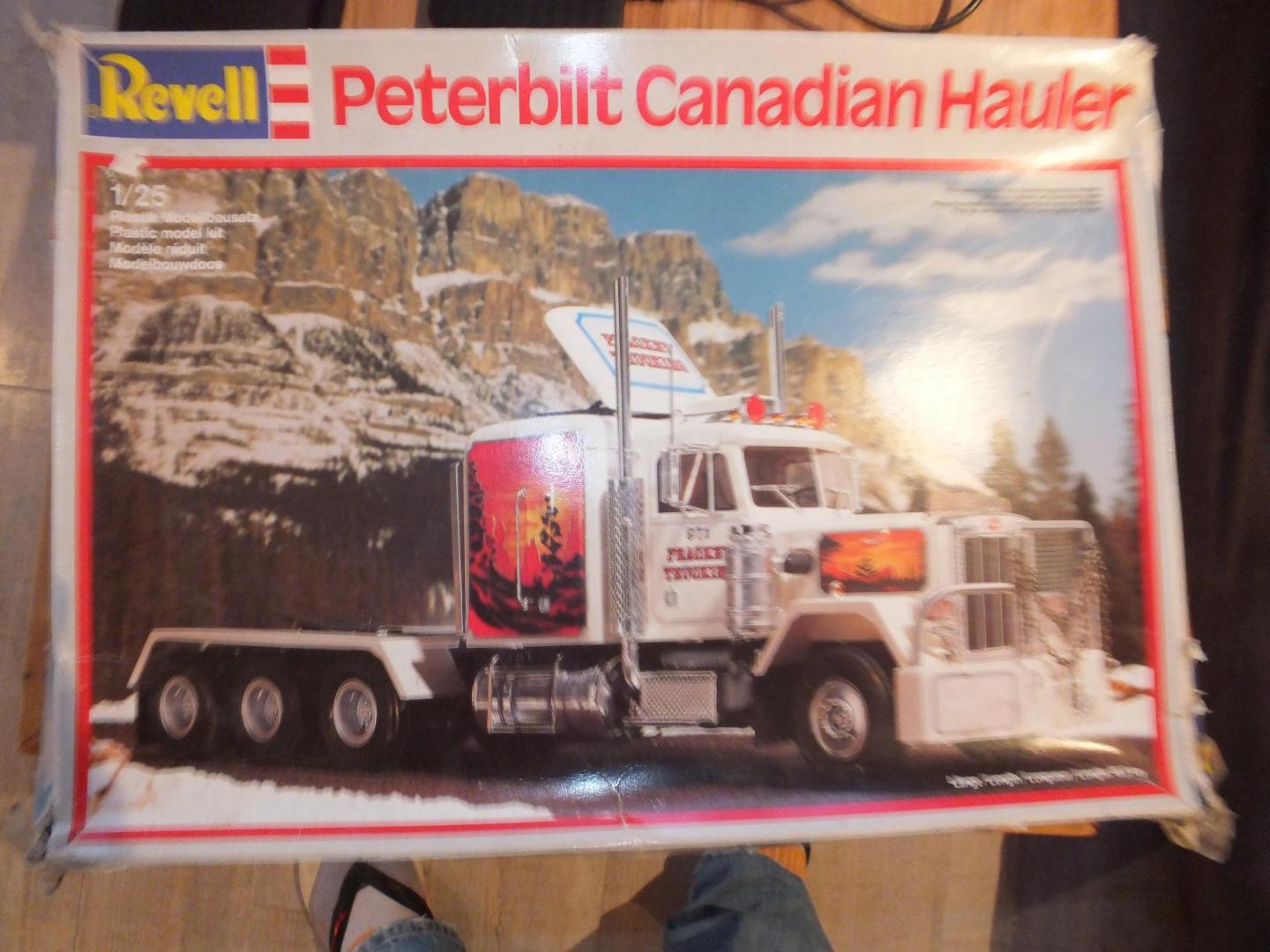Peterbilt Canadian Hauler.JPG