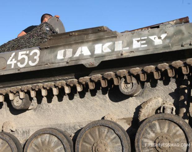 oakley tank 14.jpg