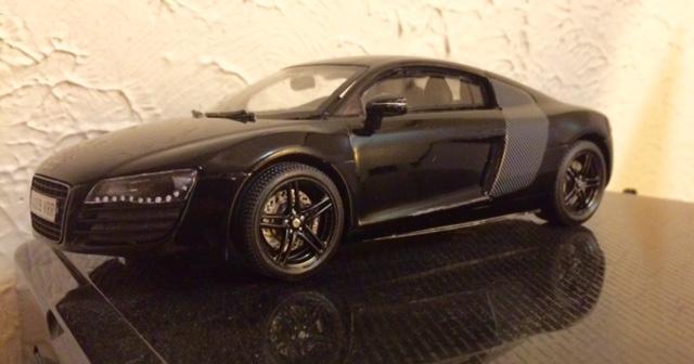 Audi_R8_2.thumb.jpg.50dfb00d5fc0bc352af5