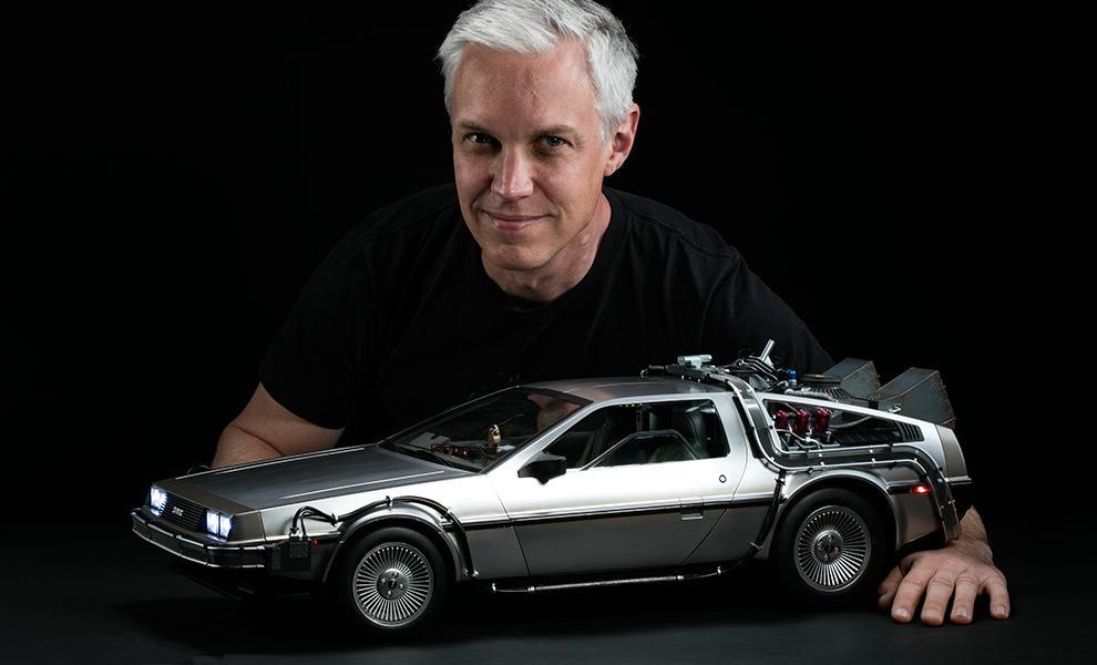 back-to-the-future-delorean-sixth-scale-