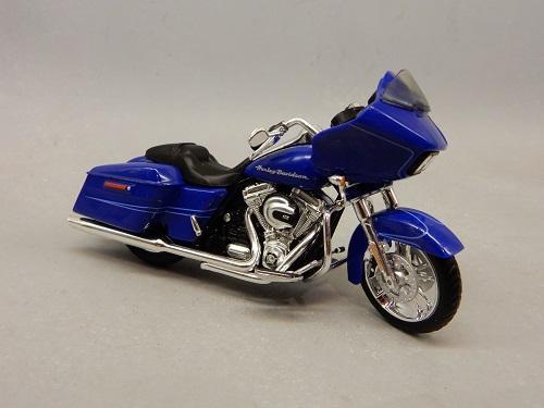 22 Hallmark 2015 H-D Road Glide Classic (2016).JPG