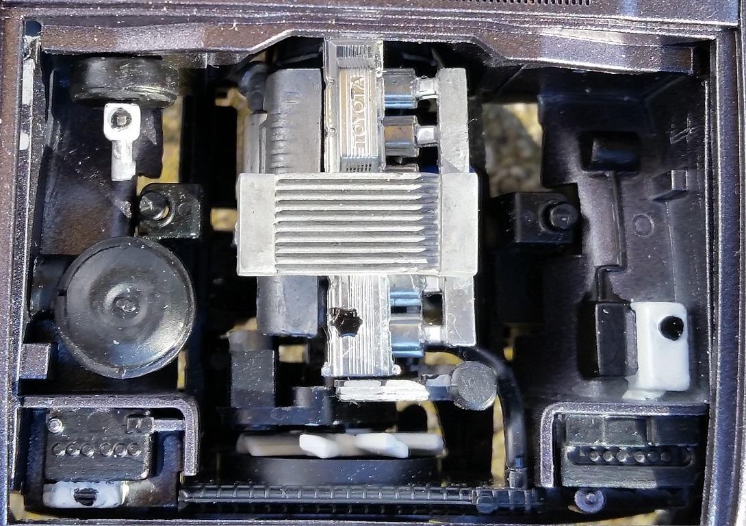 Land Cruiser Engine Shot.jpg