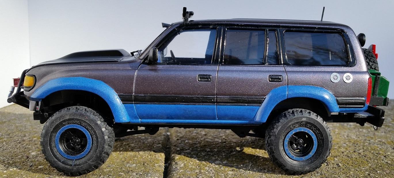 Land Cruiser Full Side 1.jpg