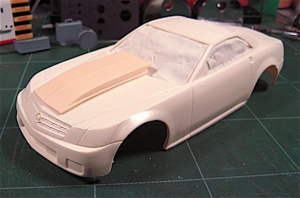 Cadillac_XLR.thumb.jpg.cb7afc960f530a186